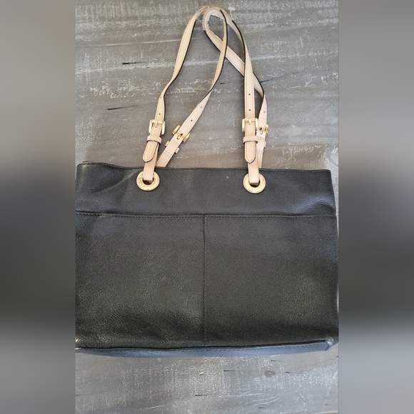 Pre Loved Bundle Of Michael Kors Purses - Picture 8 of 16